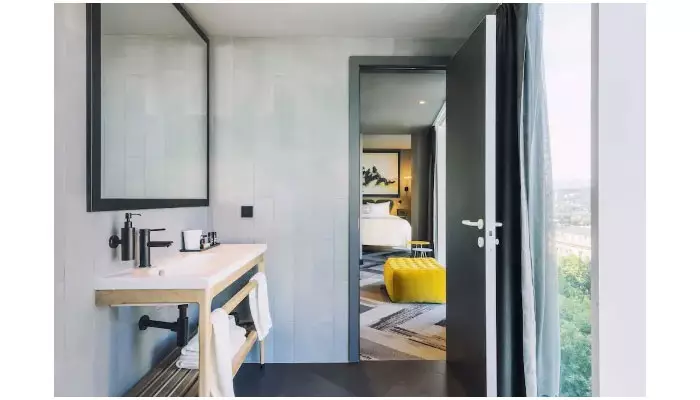 هتل رادیوس تفلیس